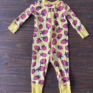 Hanna Andersson Cotton Zip Strawberry Sleeper